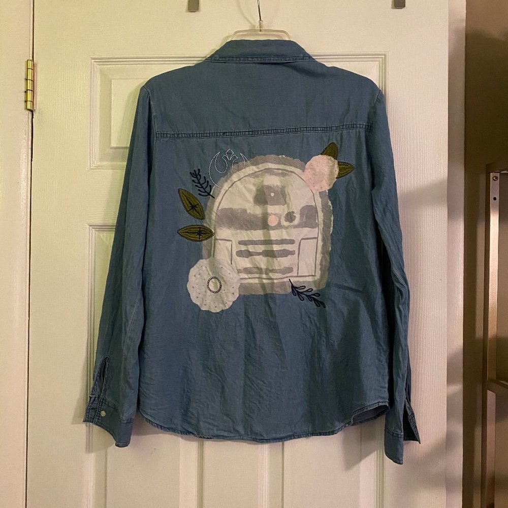 Star Wars Box Lunch R2D2 Button Down